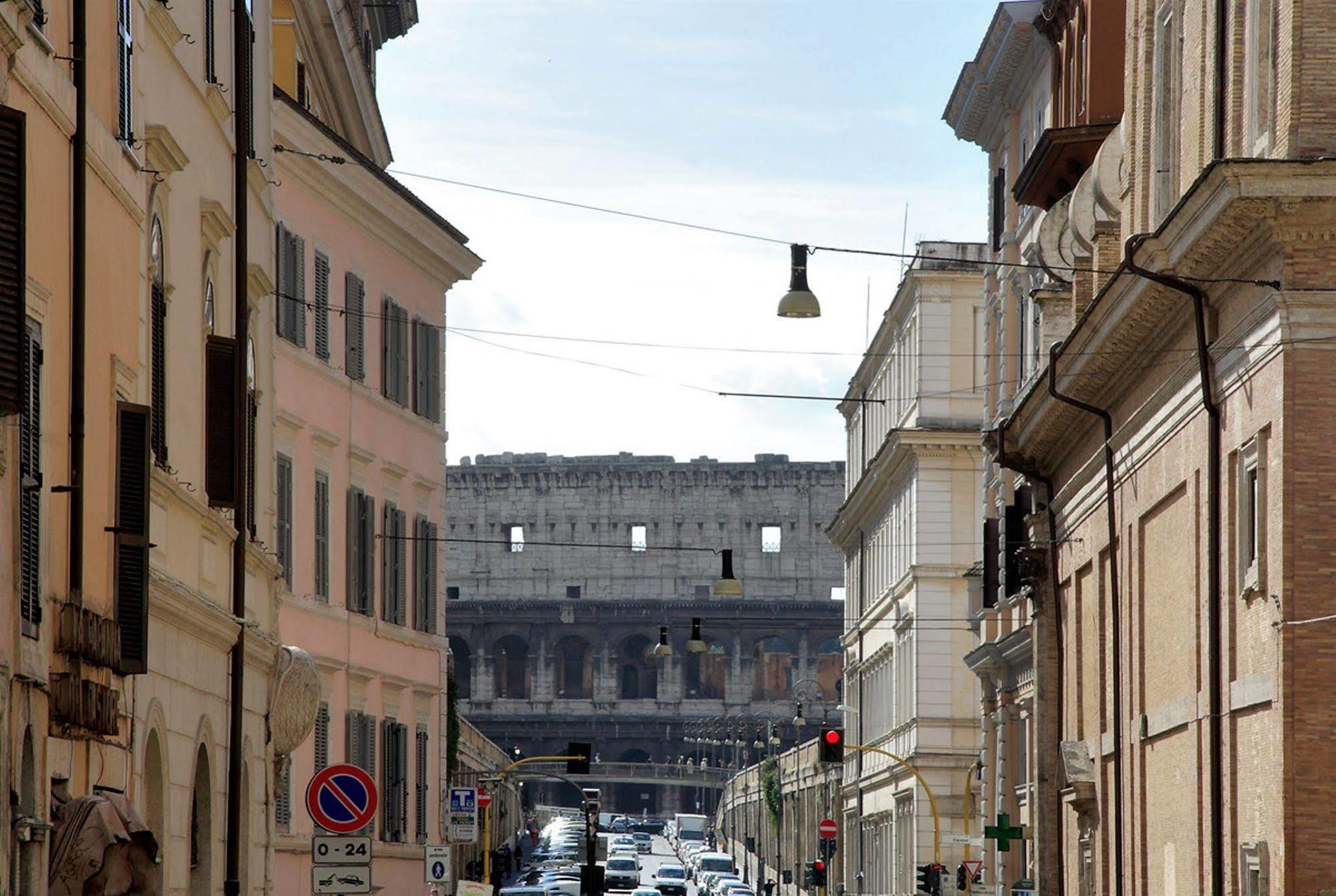רומא Daplace - Hqh Colosseo מראה חיצוני תמונה